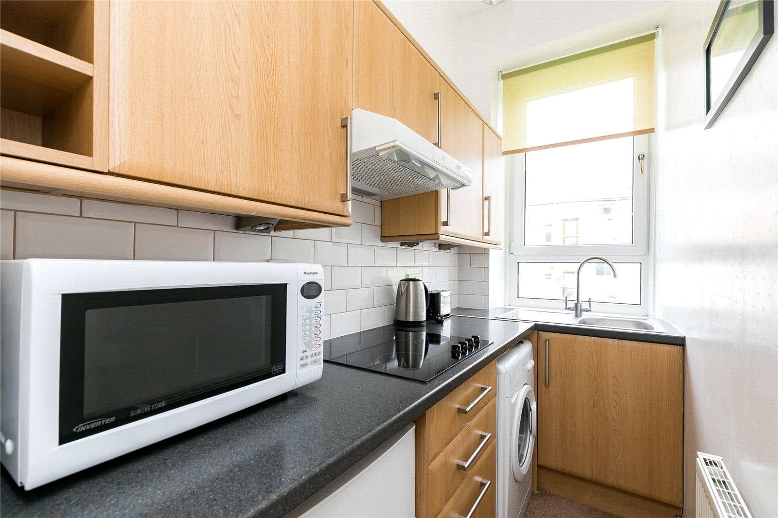 Flat Hollybank Place in Aberdeen City