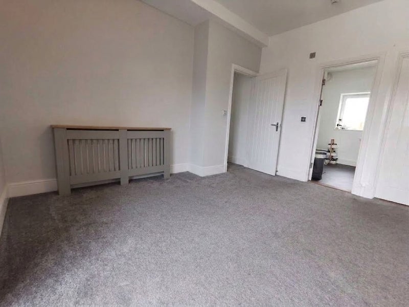 Flat Mount Pleasant in Swansea