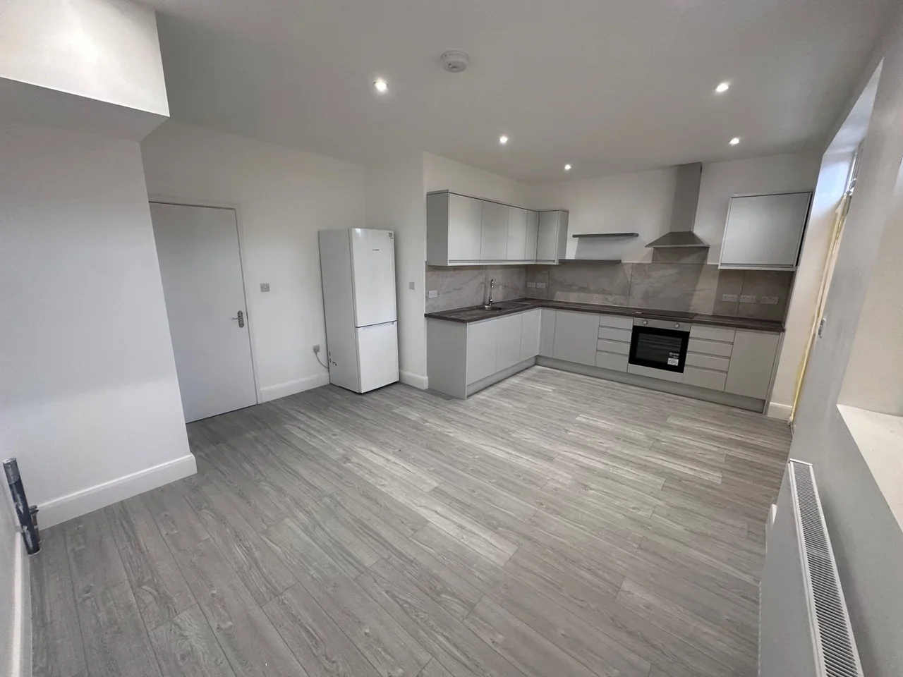 Flat Beatrice Road in Greater London