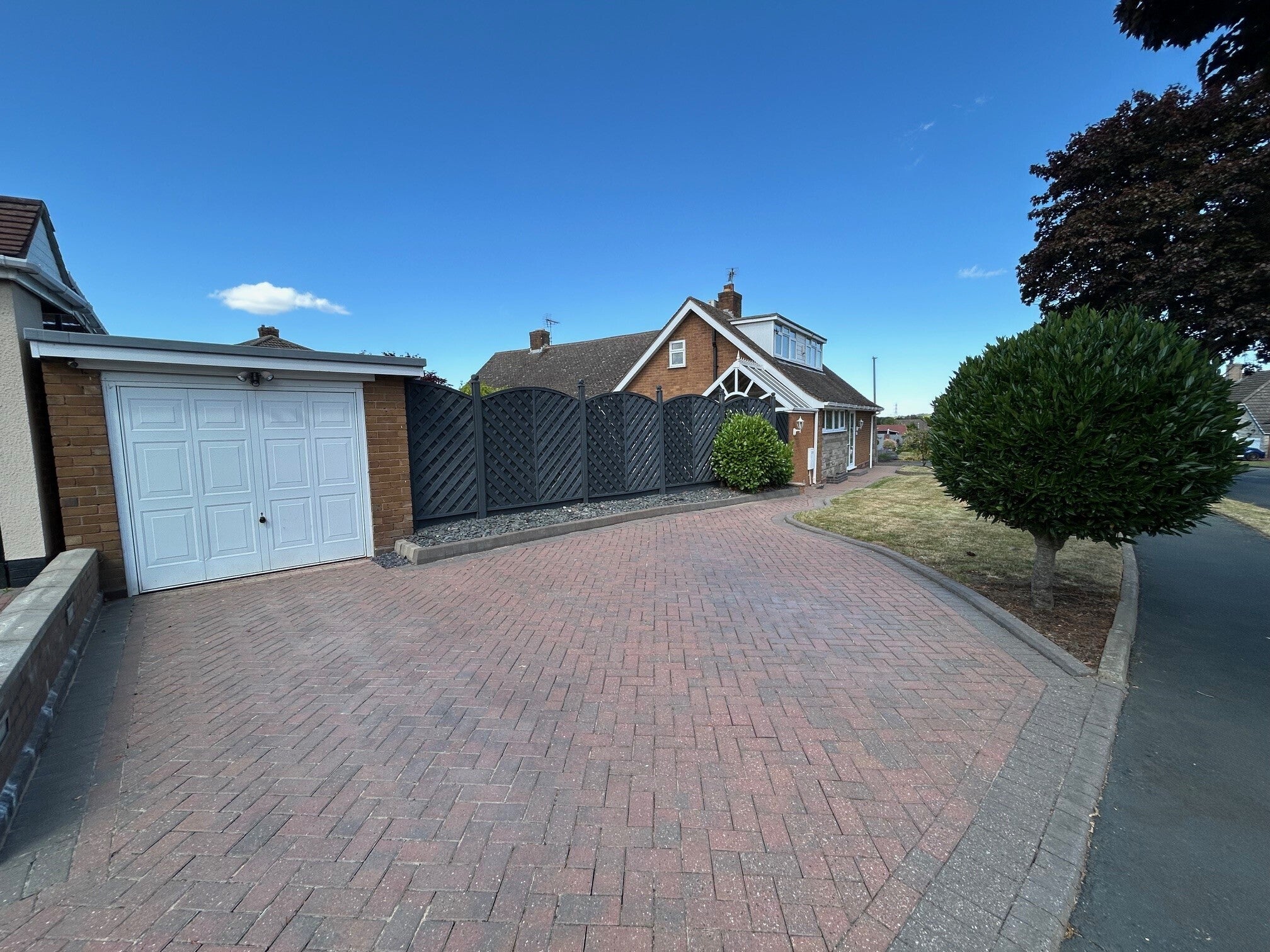 House Andrew Road in Sandwell