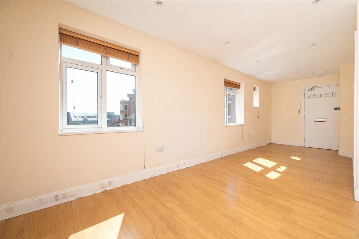 Flat Grosvenor Road in St Albans