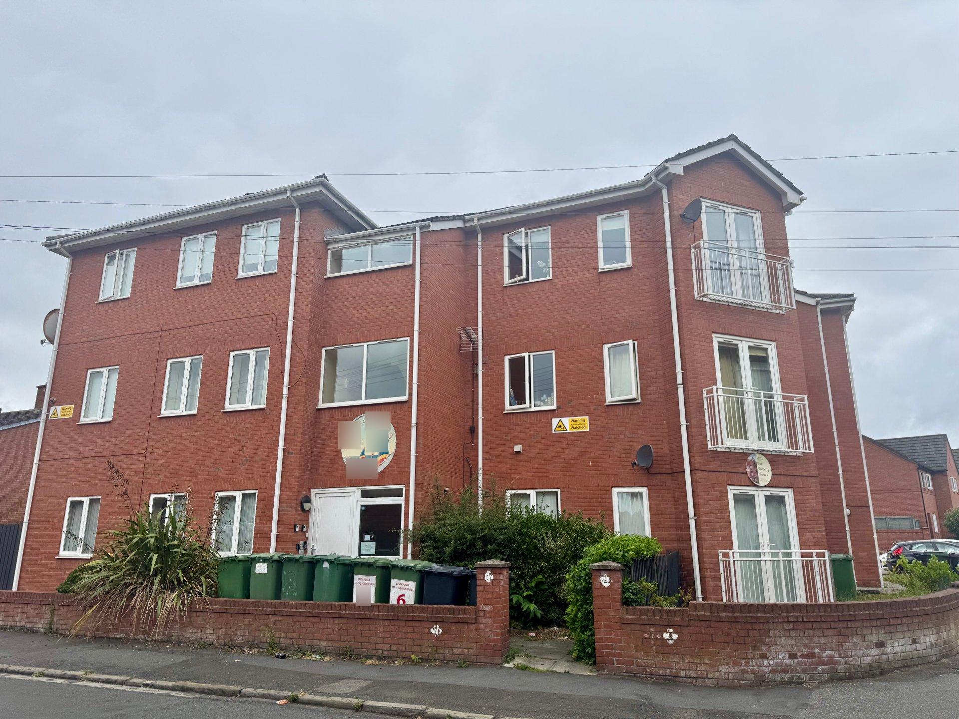 Flat Borough Road in Wallasey
