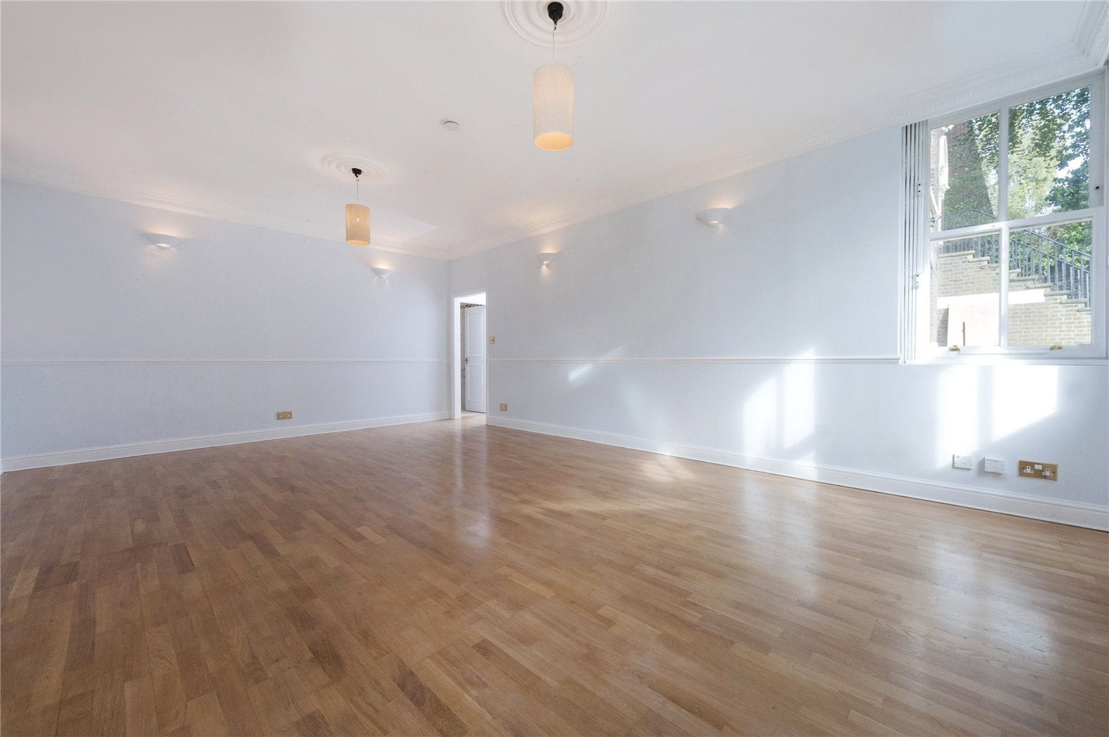 Flat Arkwright Road in Greater London