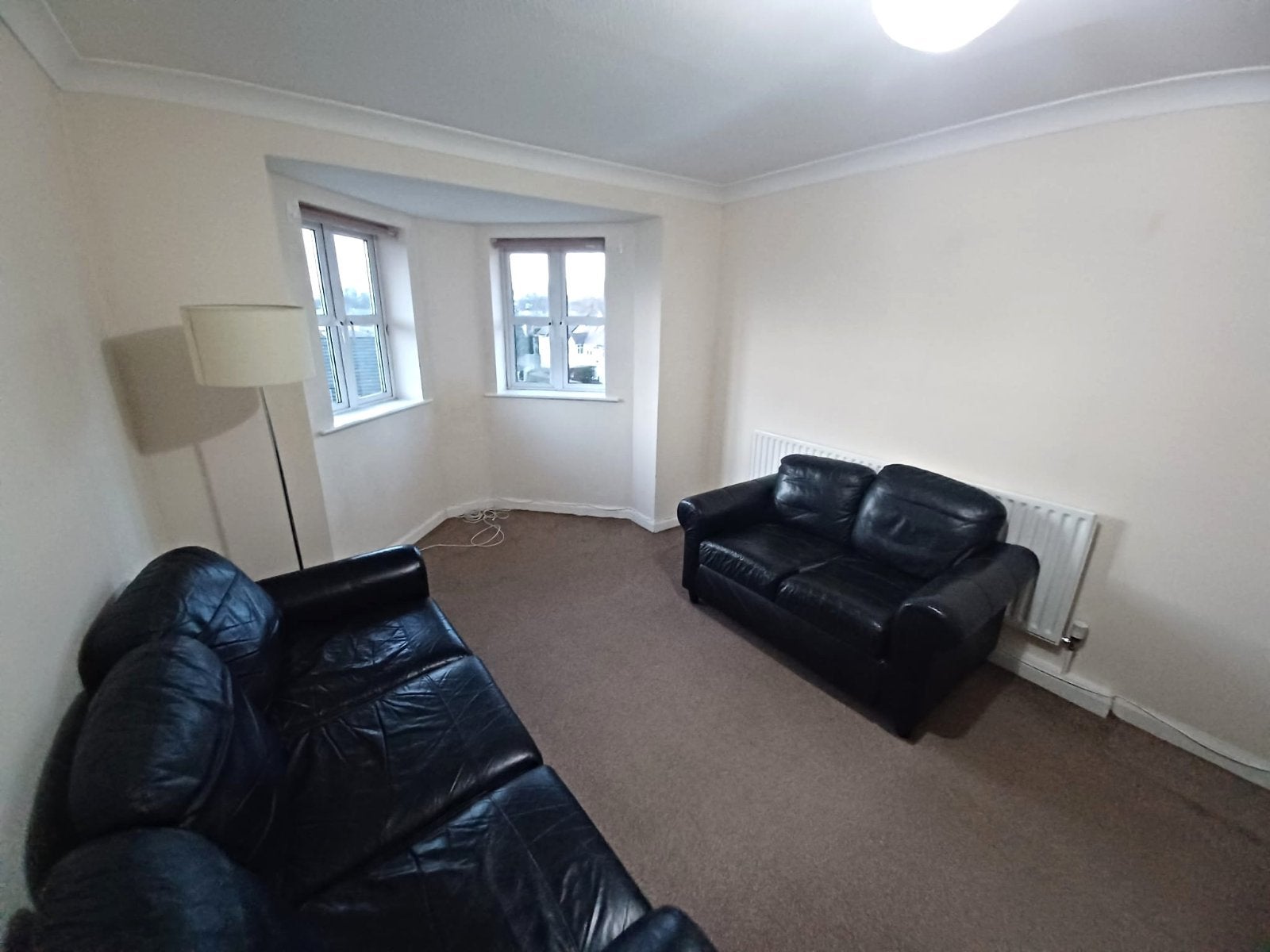 Flat Harrogate Road in Leeds
