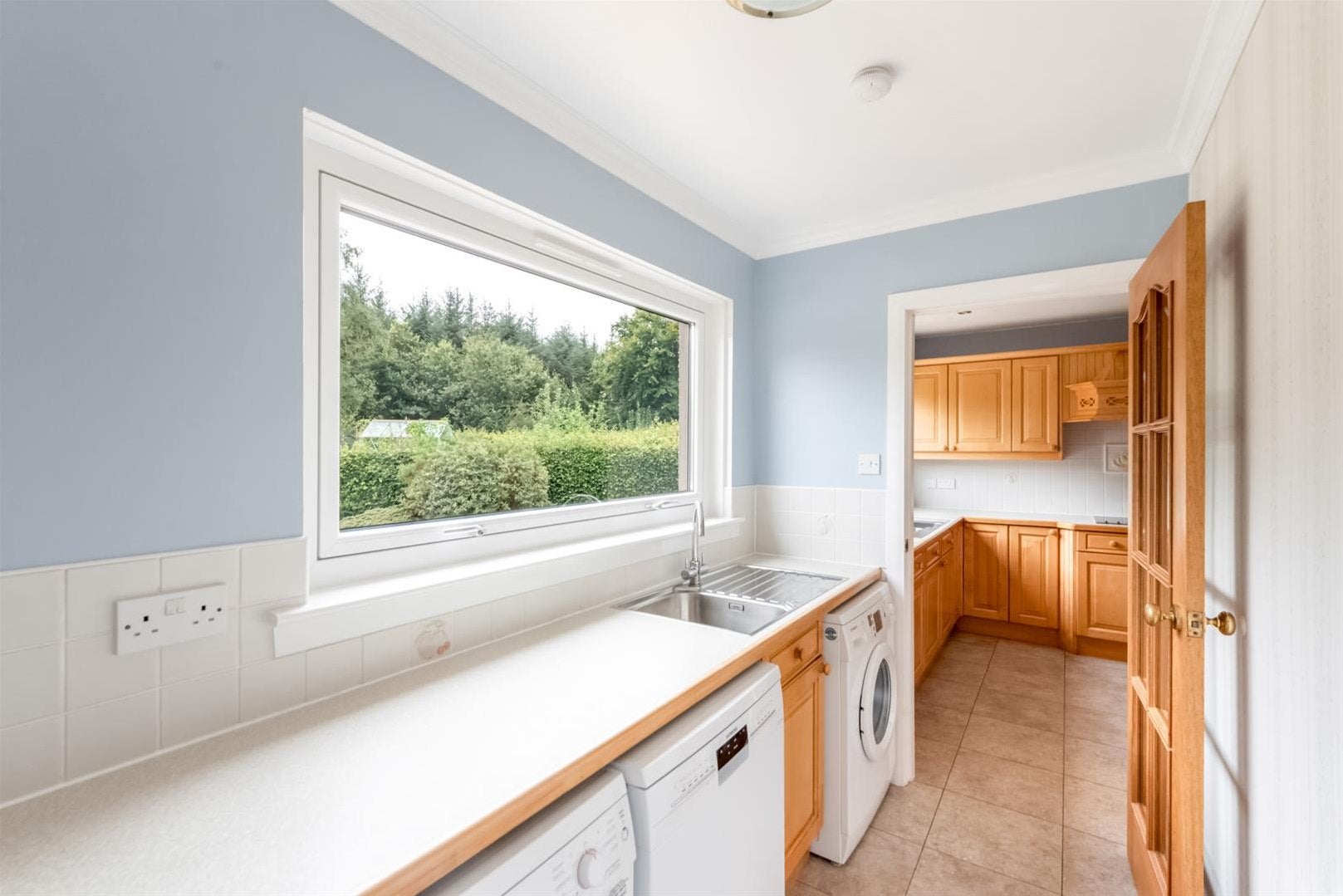 House B9140 in Dollar