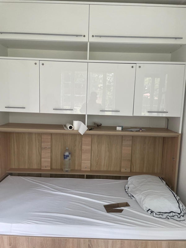 Flat Kings Drive in Greater London