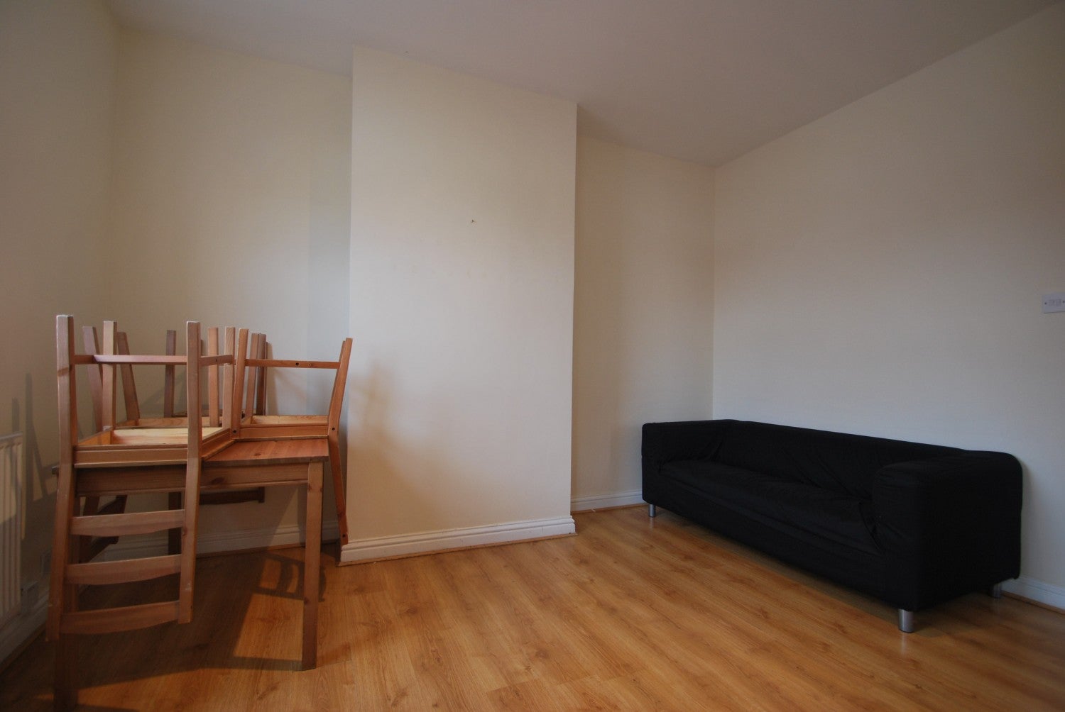 Flat Clifton Street in Cardiff