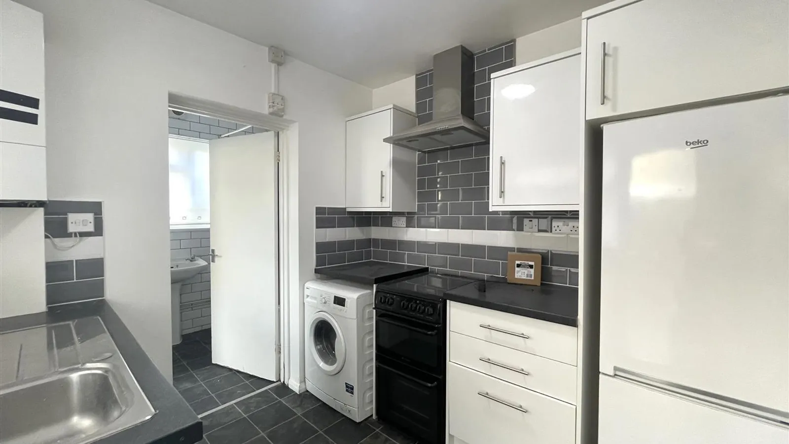 Flat The Lynch in Greater London