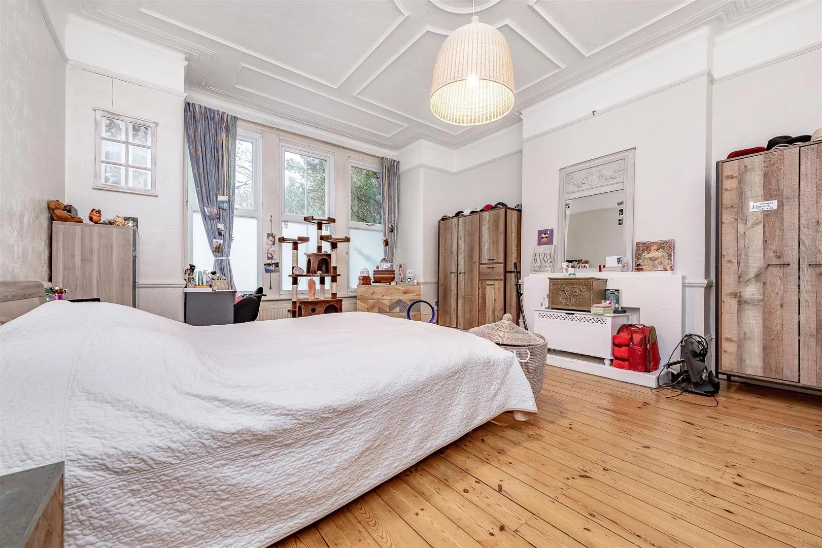 Flat Ranelagh Avenue in Greater London