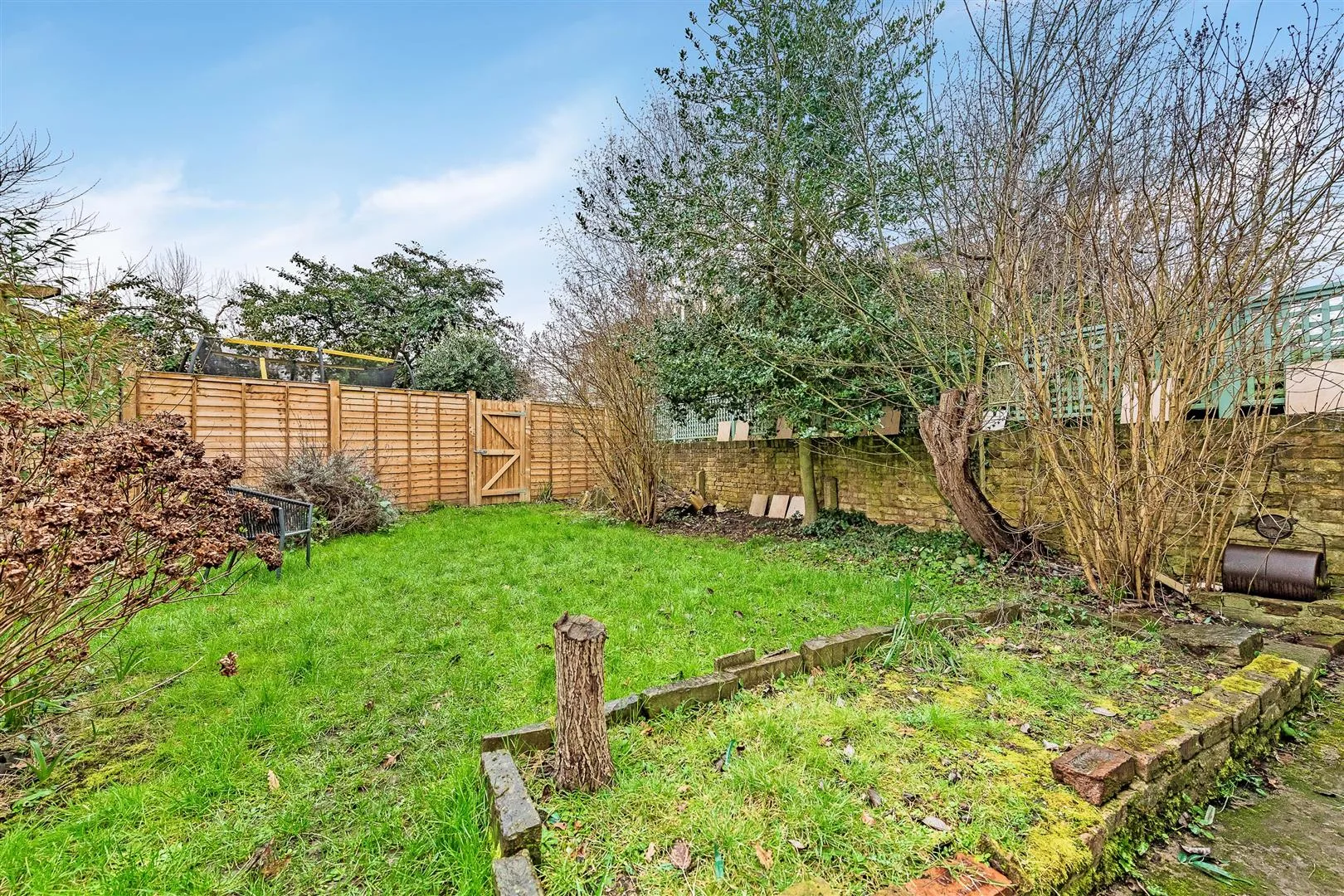 Flat Ranelagh Avenue in Greater London