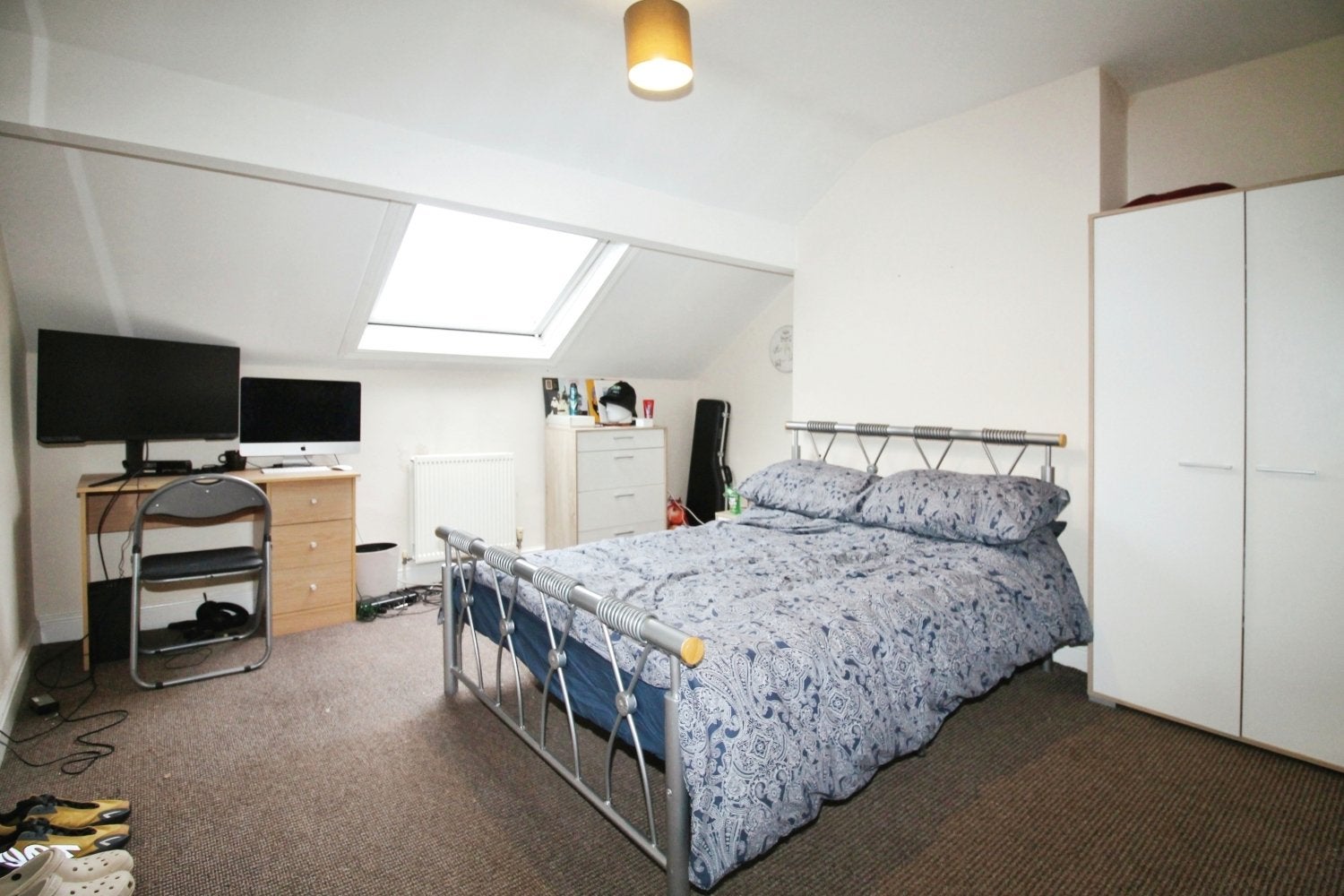 Room Trelawn Terrace in Leeds