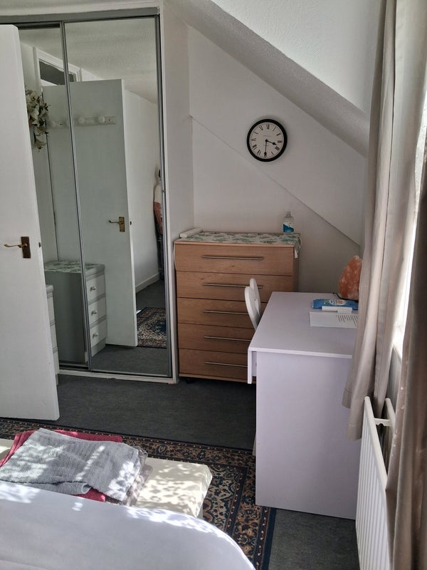 Room Berridge Road in Greater London