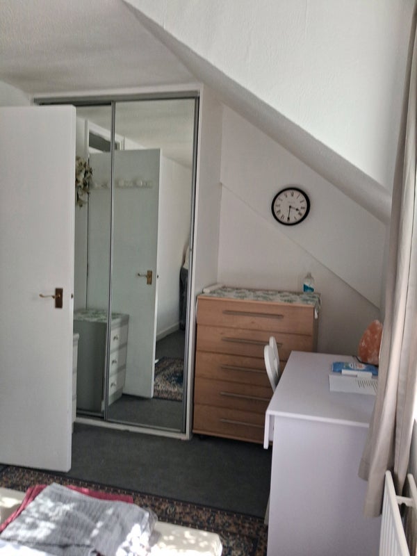 Room Berridge Road in Greater London