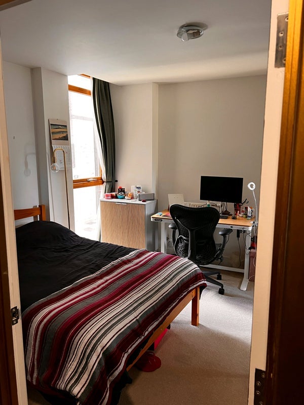 Flat Yeoman Street in Greater London