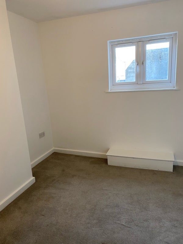 Flat Talbot Street in Maesteg