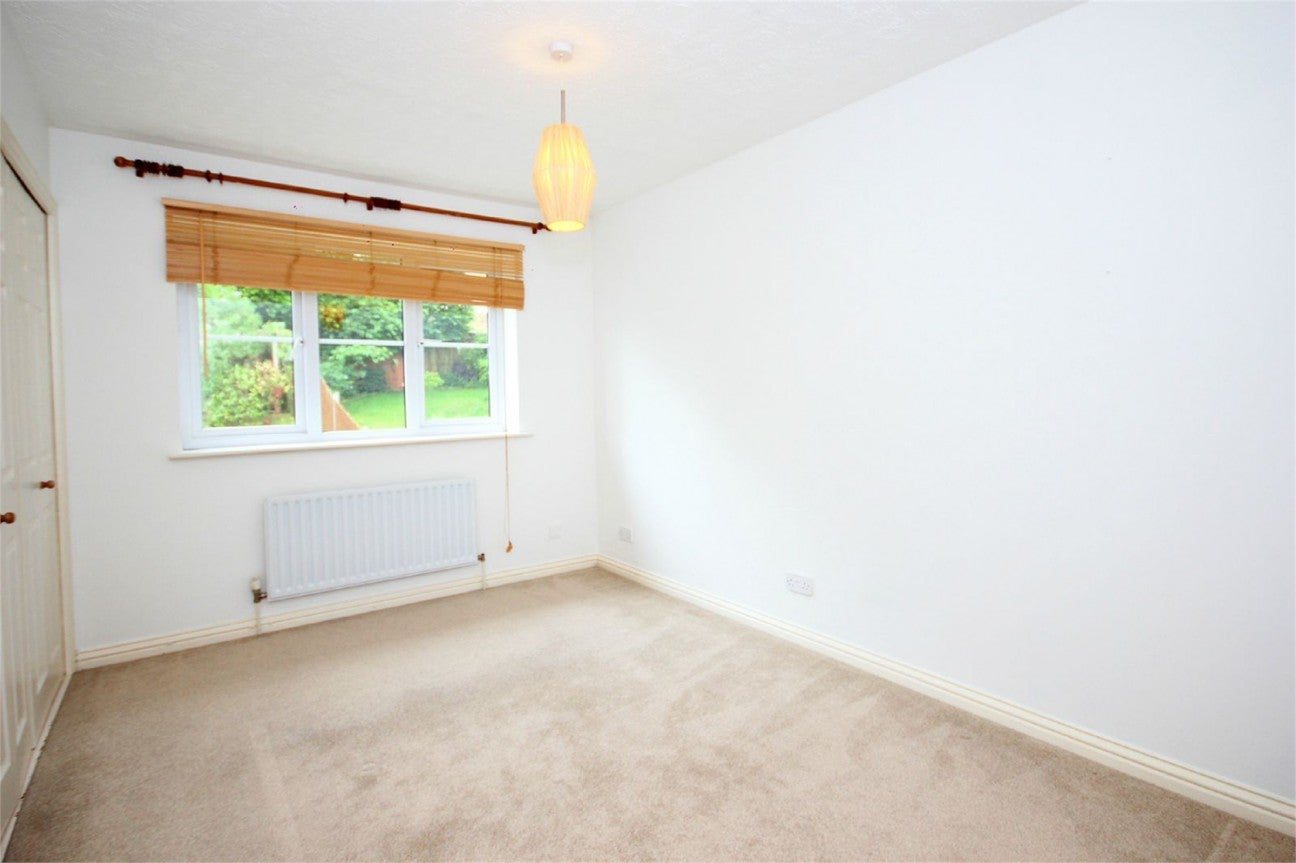 House Orient Close in St Albans