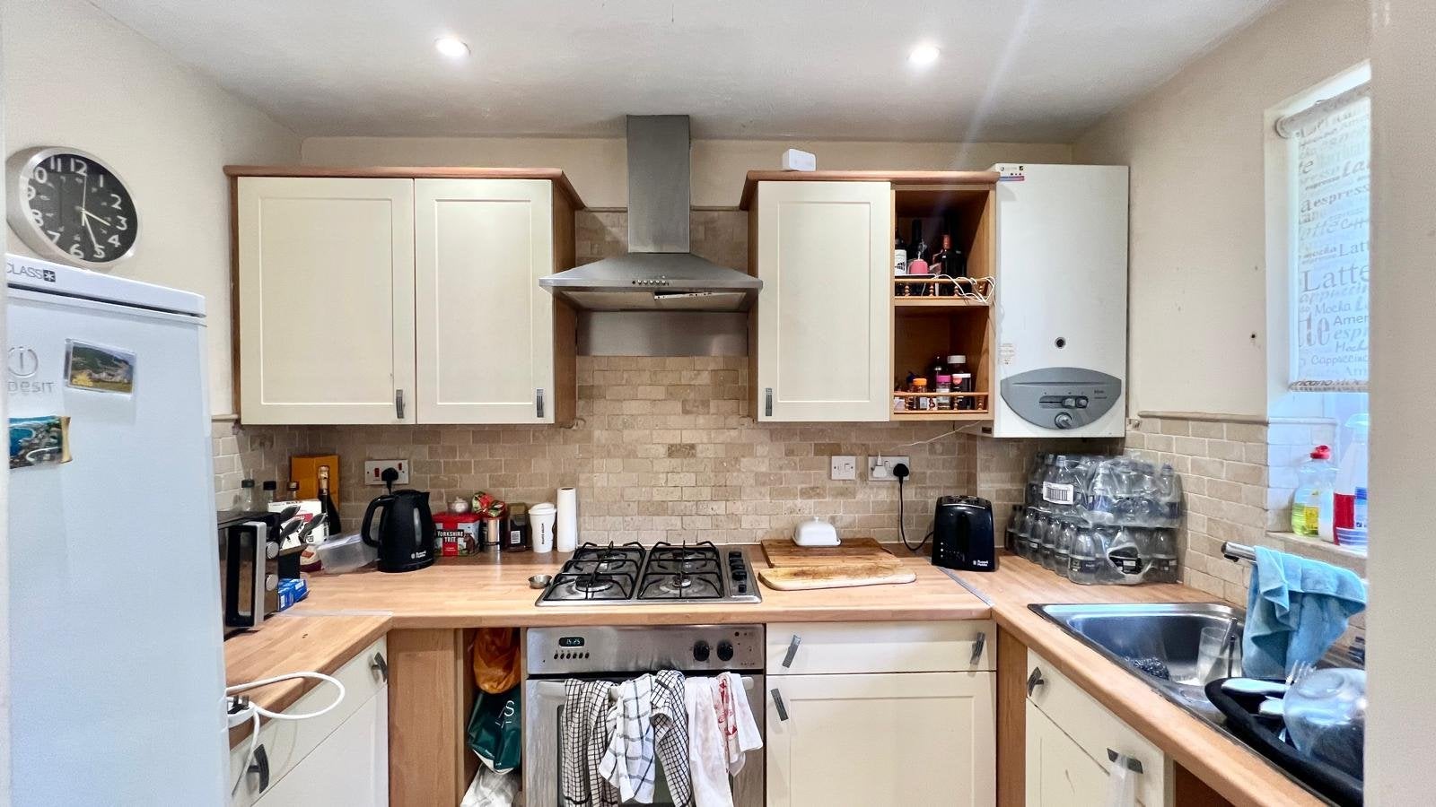 Flat Heron Grove in Leeds