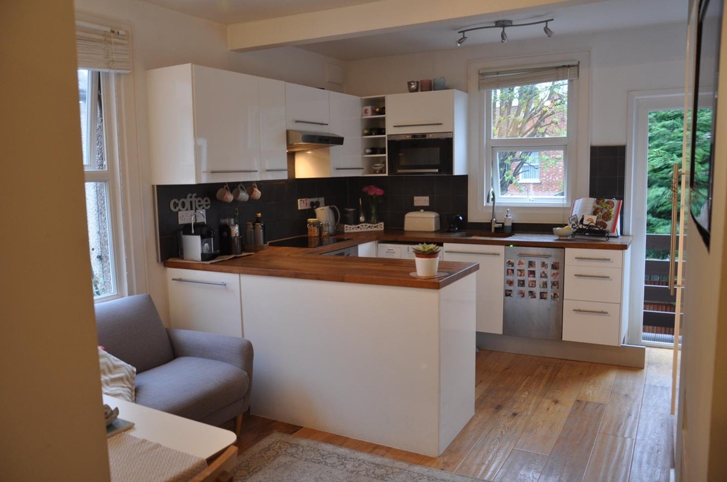 Flat Kingston Road in Greater London