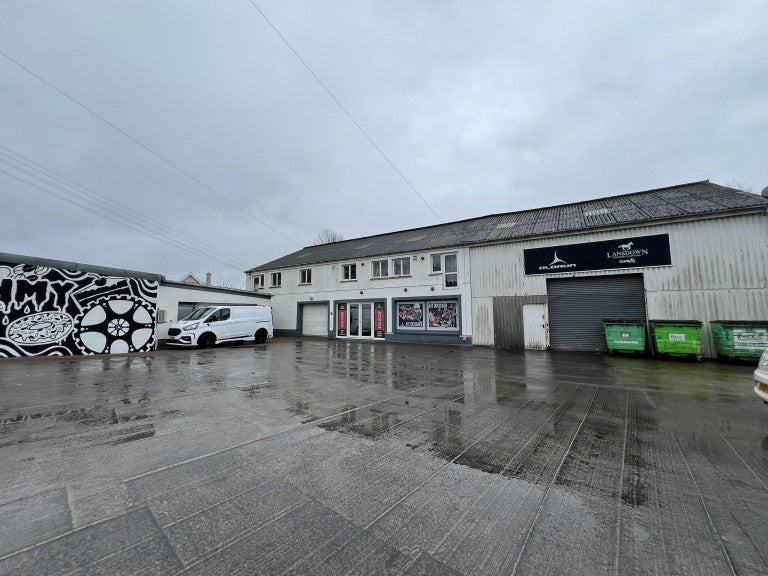 Flat Richmond Terrace in Carmarthen