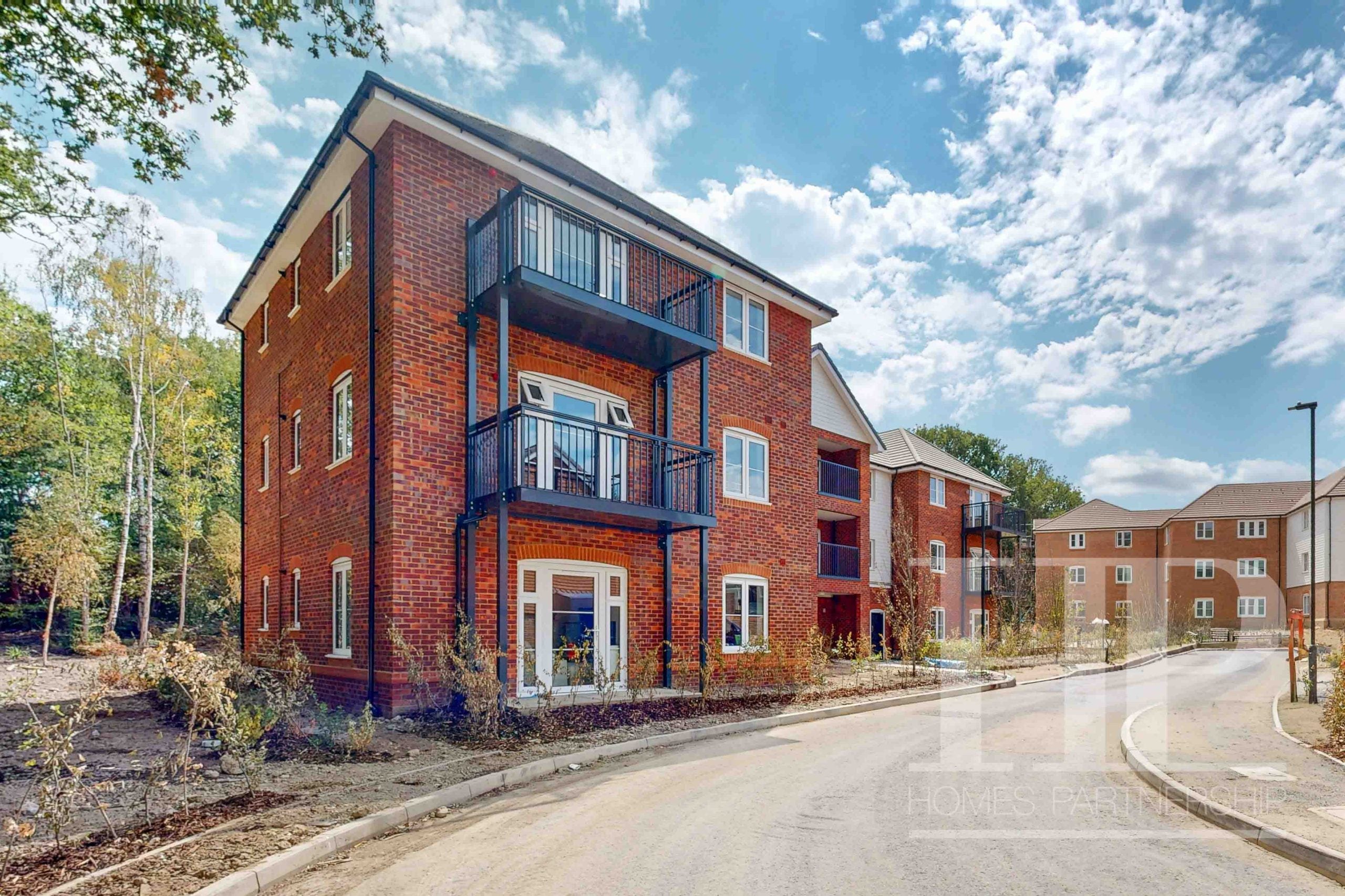 Flat Crosswater Road in Crawley