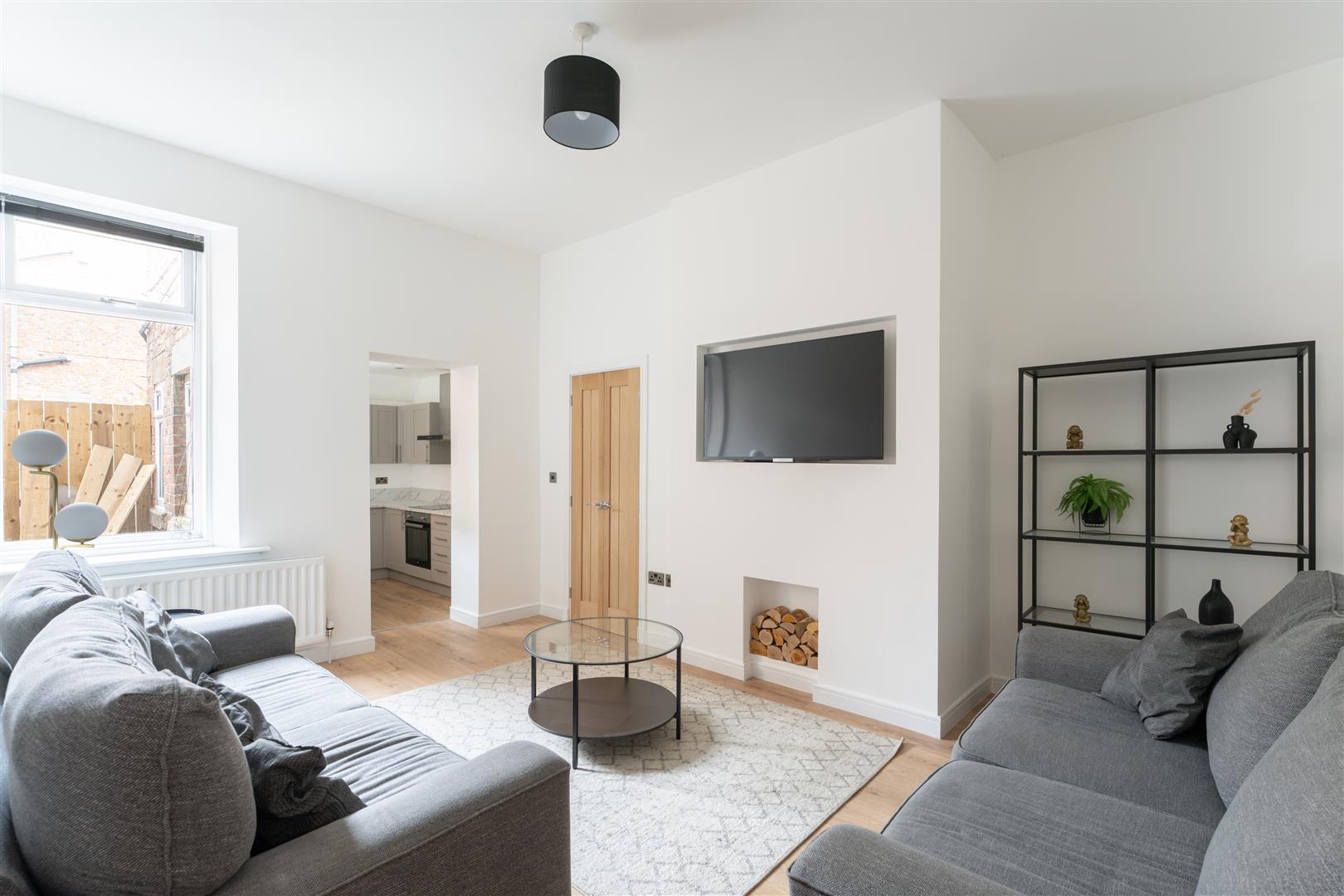 Flat Starbeck Avenue in Newcastle upon Tyne