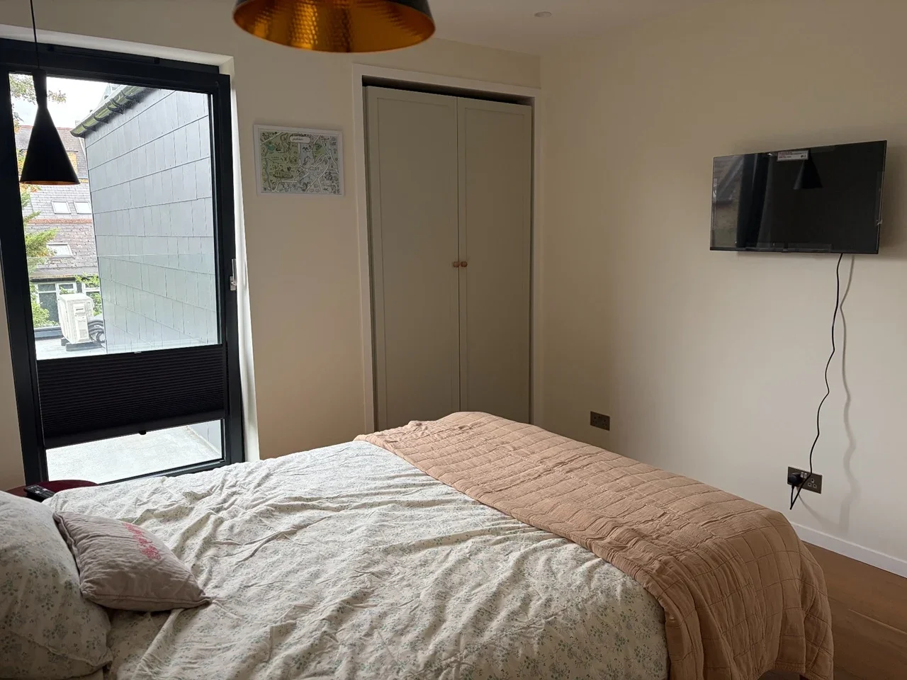 Room South Park Road in Greater London