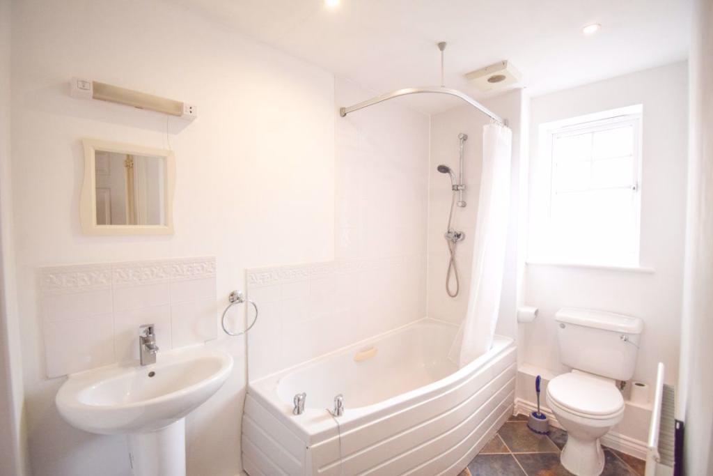 Flat Beckets View in Northampton