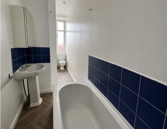 Flat Balgair Terrace in Glasgow