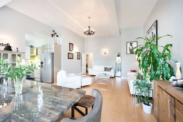 Flat FitzHerbert Walk in Greater London