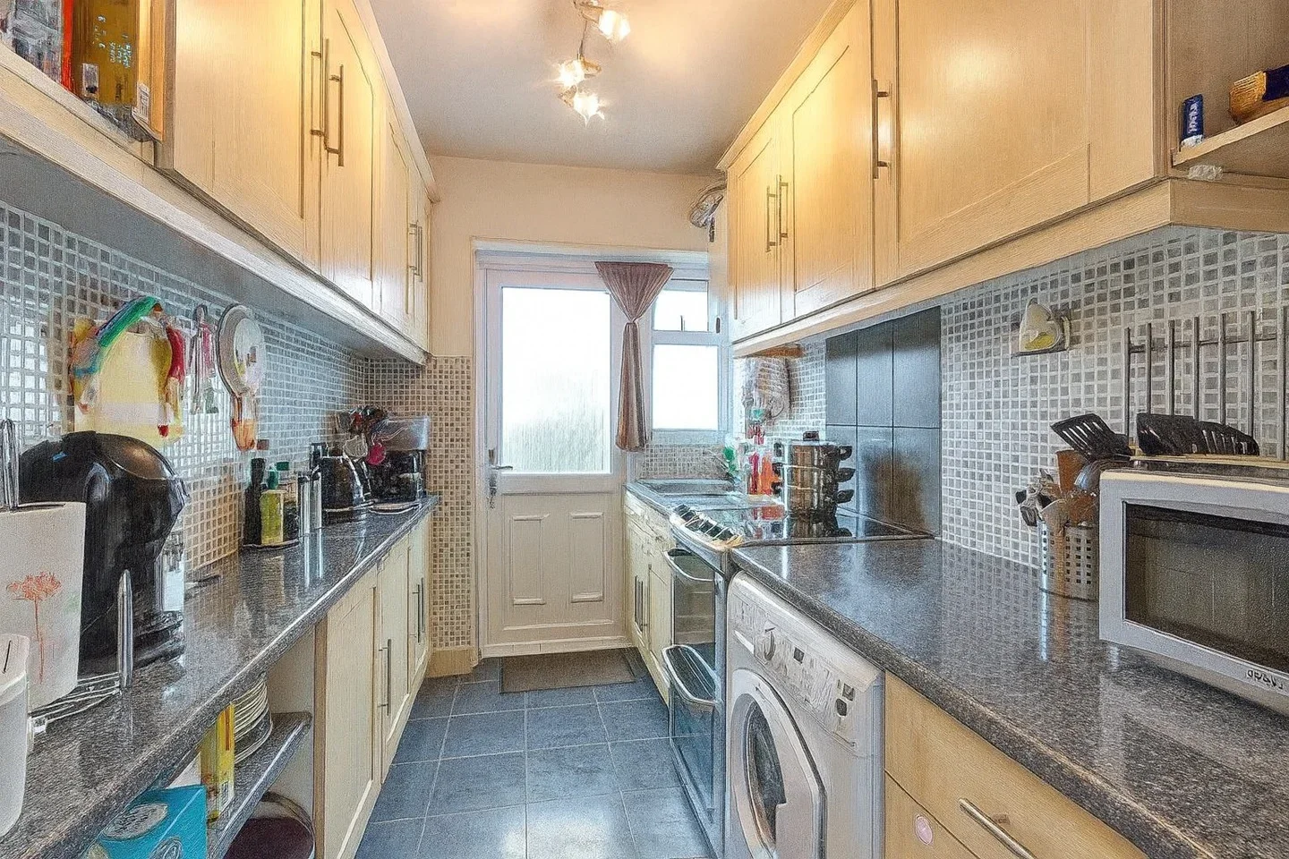 Room Scorton Avenue in Greater London