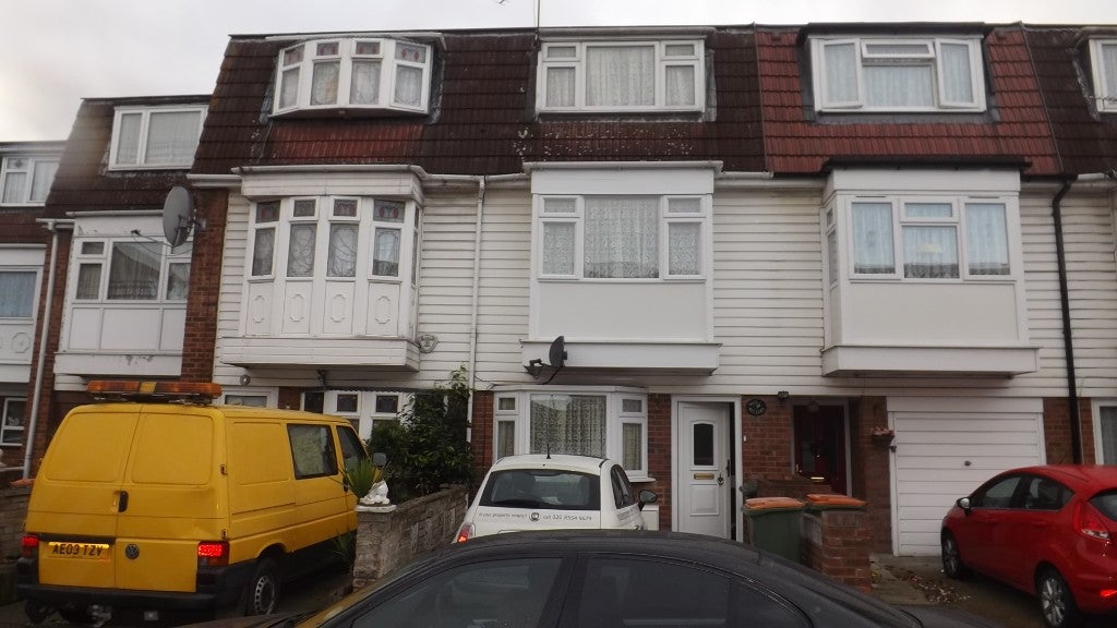 House Young Road in Greater London