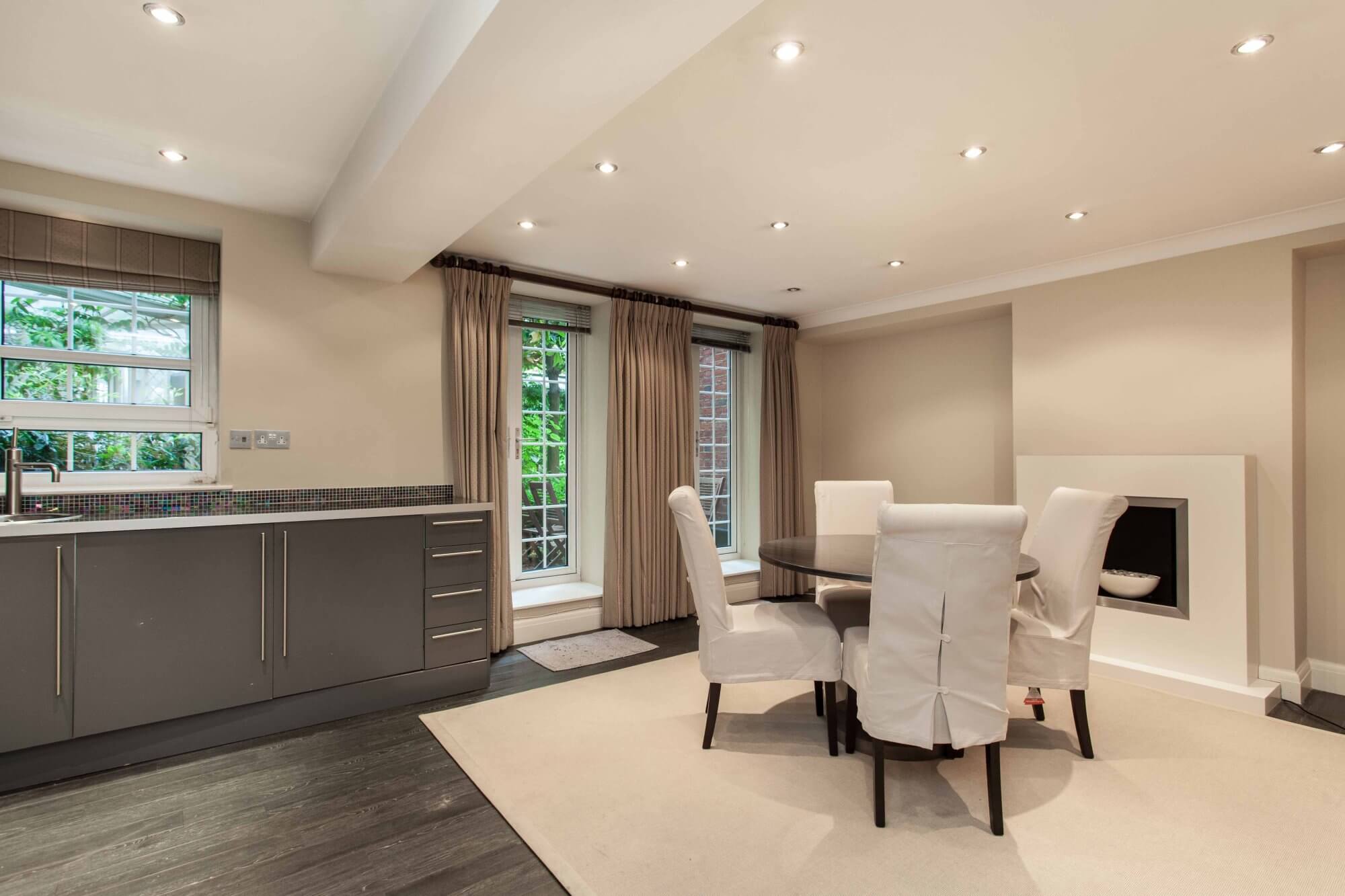 Flat Kensington Church Walk in Greater London