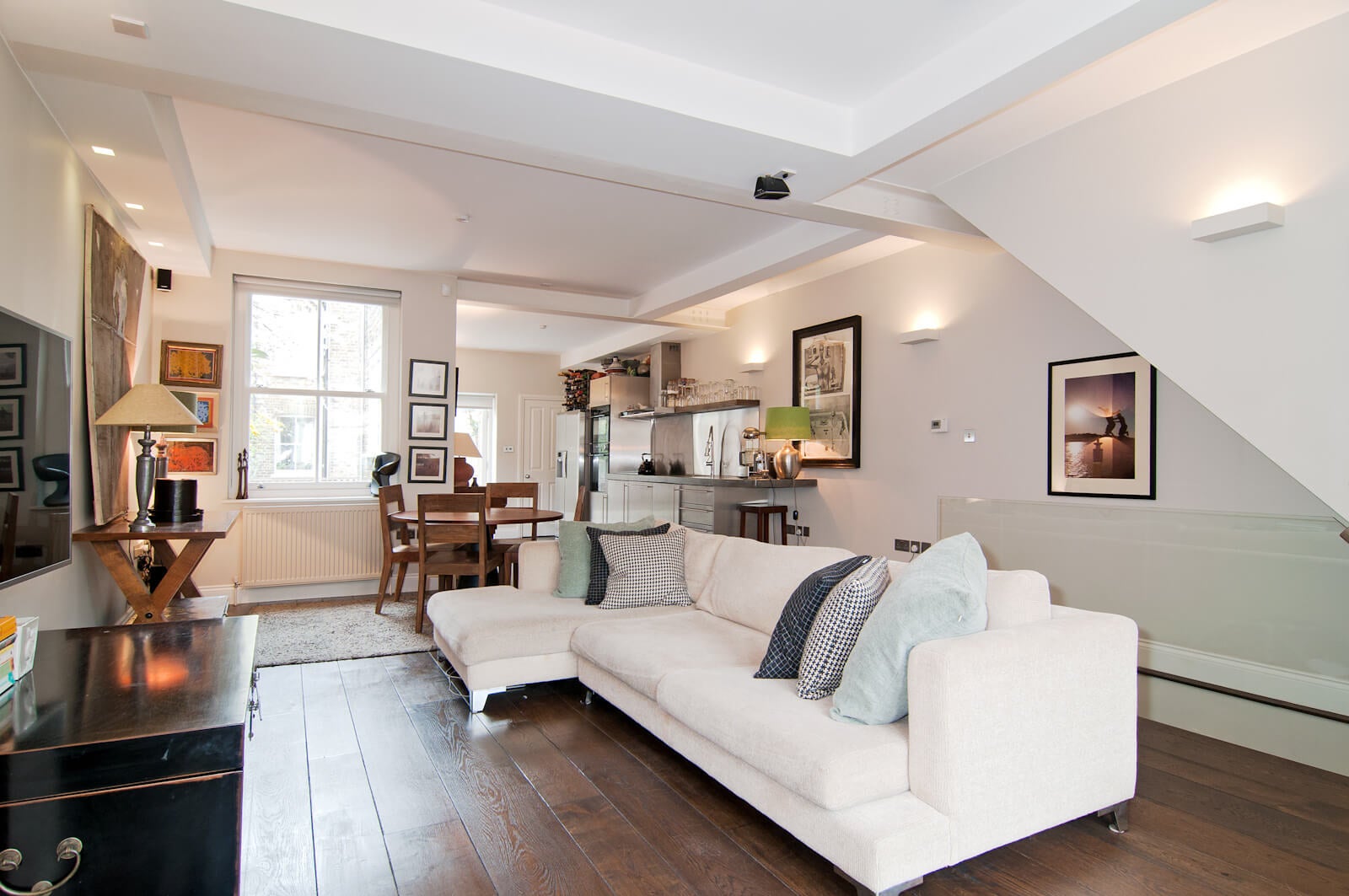 Flat Kensington Church Walk in Greater London