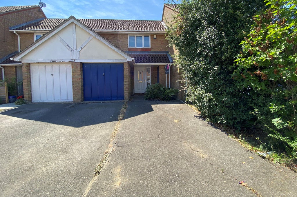 House Oakley Avenue in Rayleigh