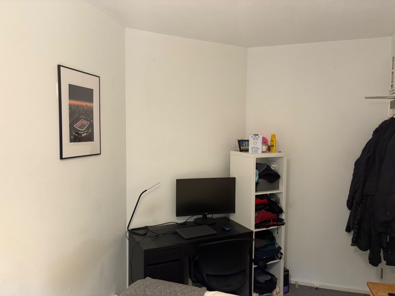 Room Navarre Street in Greater London
