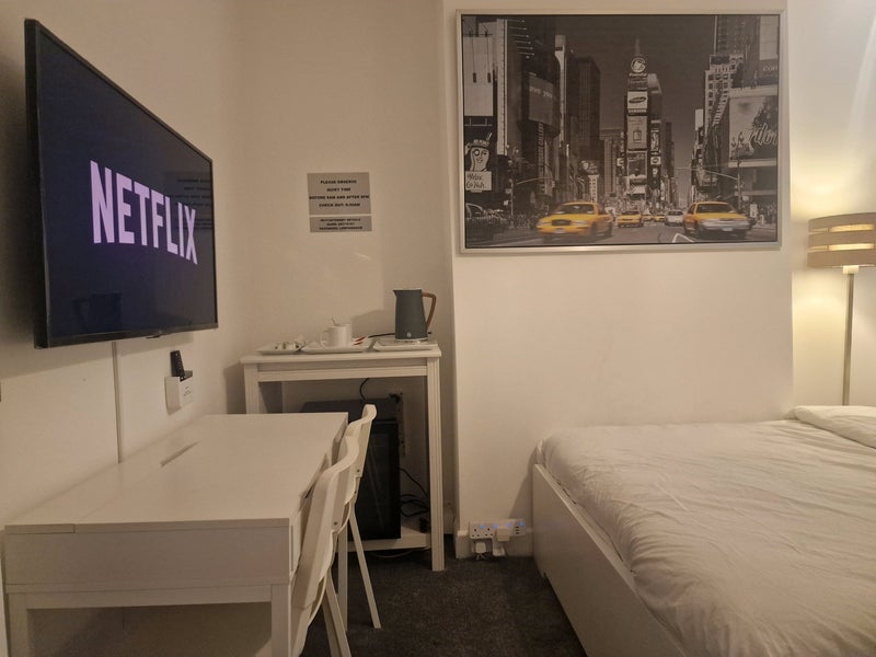 Room Frith Road in Greater London