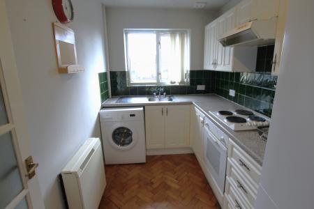 Flat Oliver Lyme Road in Prescot