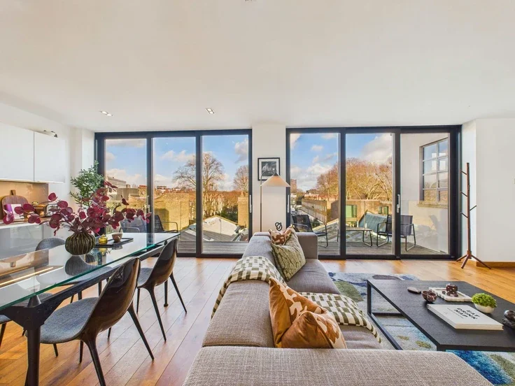 Flat Bayham Street in Greater London