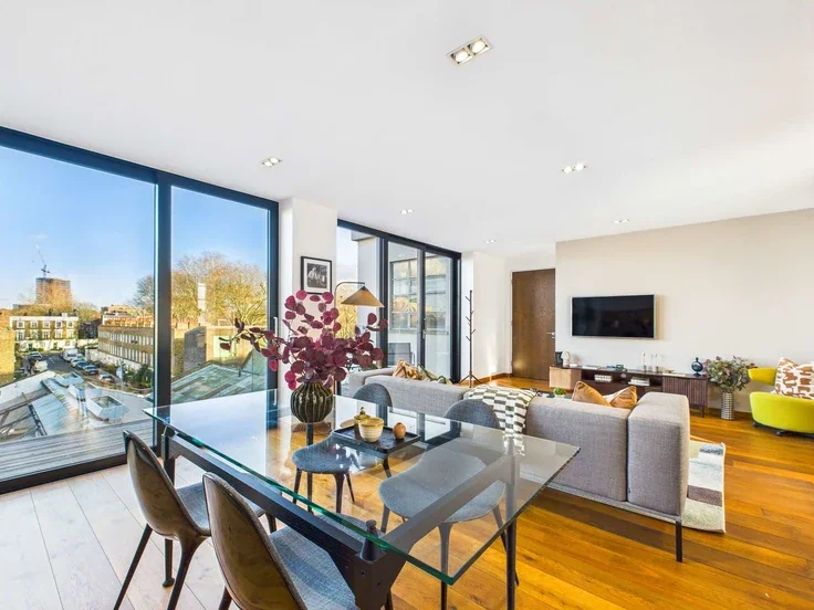Flat Bayham Street in Greater London
