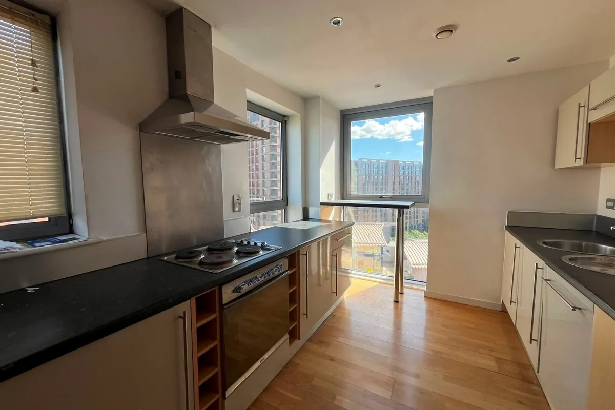 Flat Gotts Road in Leeds