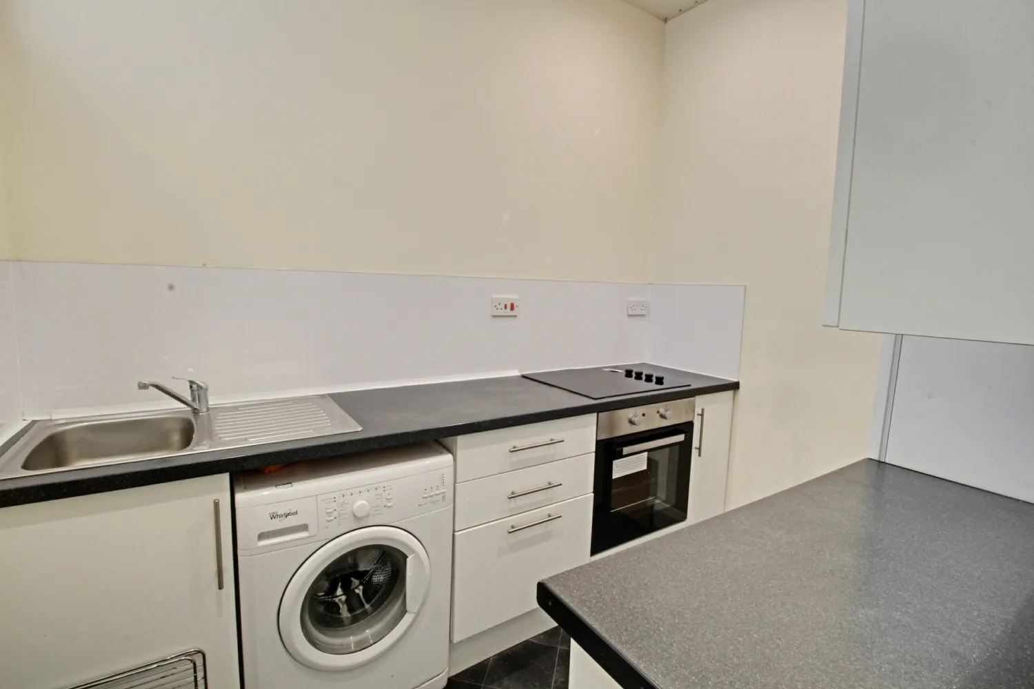 Flat Sefton Road in Liverpool