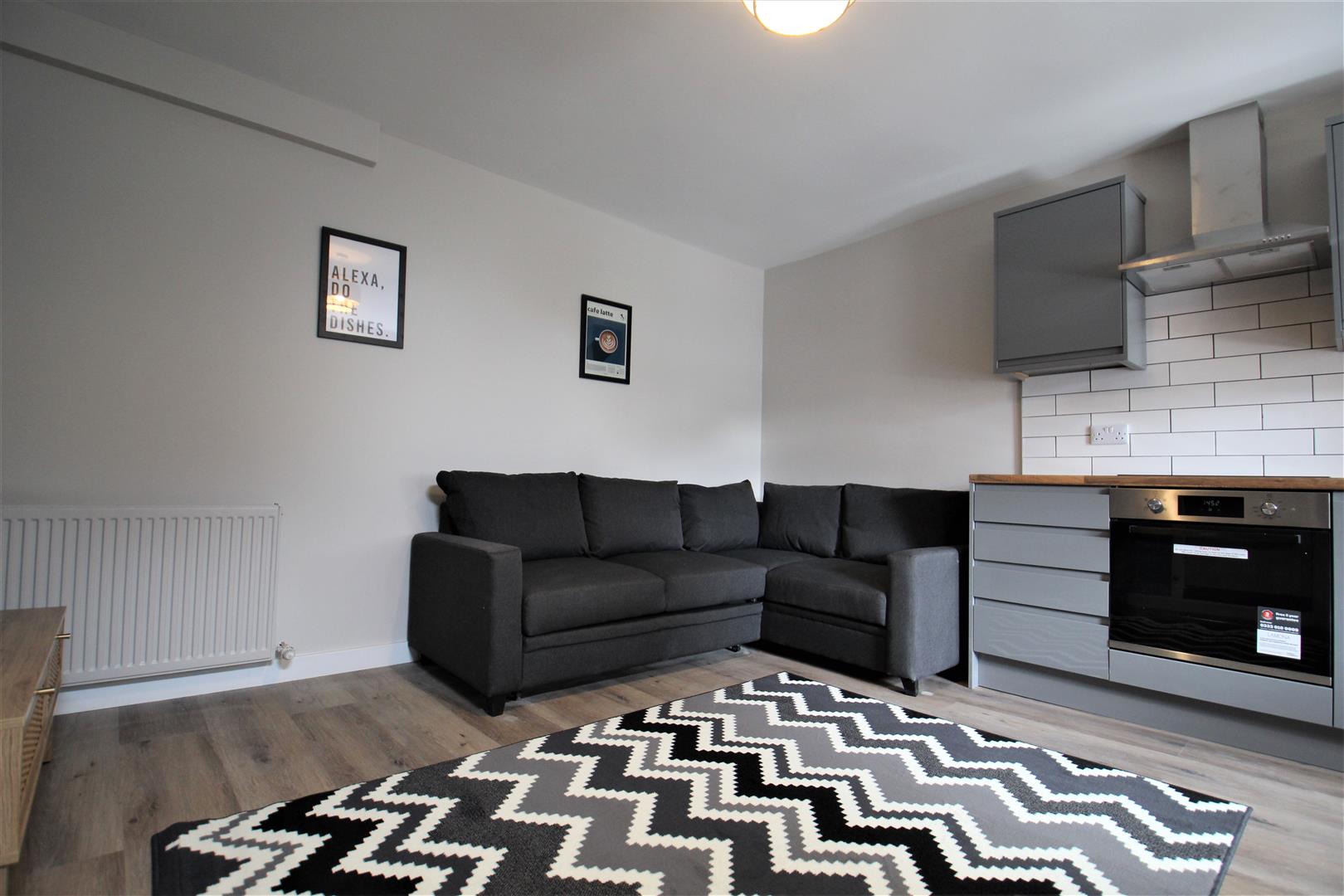 Flat Pearson Terrace in Leeds