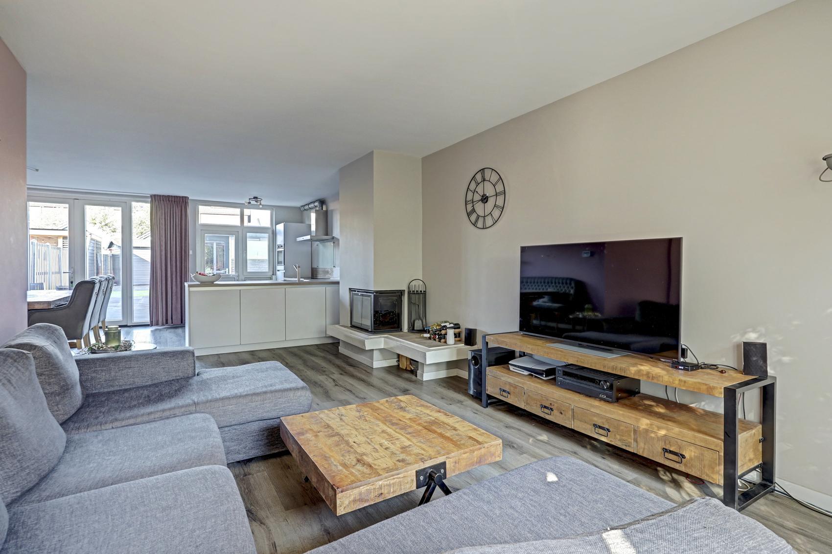 Tussenwoning te koop: Sterrenweg 31, Berkel En Rodenrijs