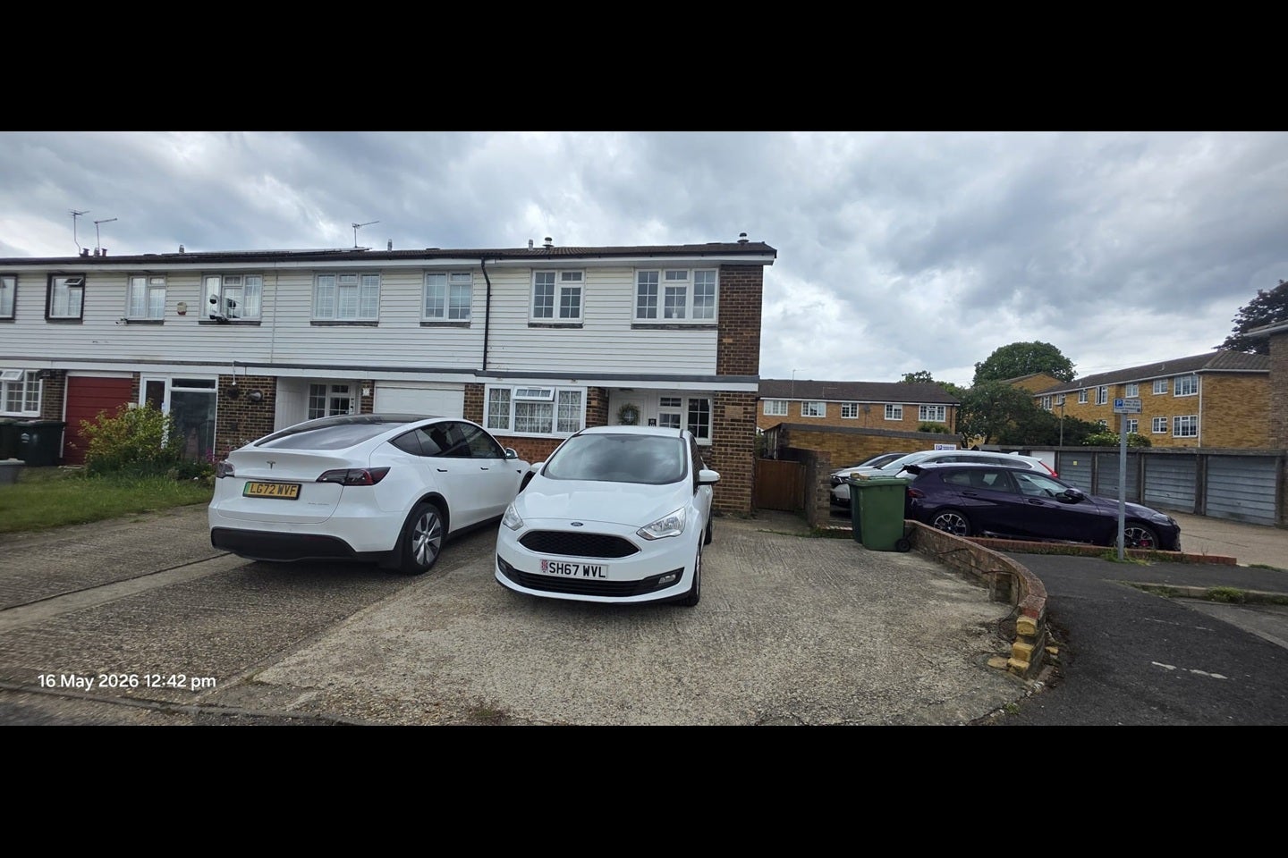 House Robin Way in Borough of Spelthorne