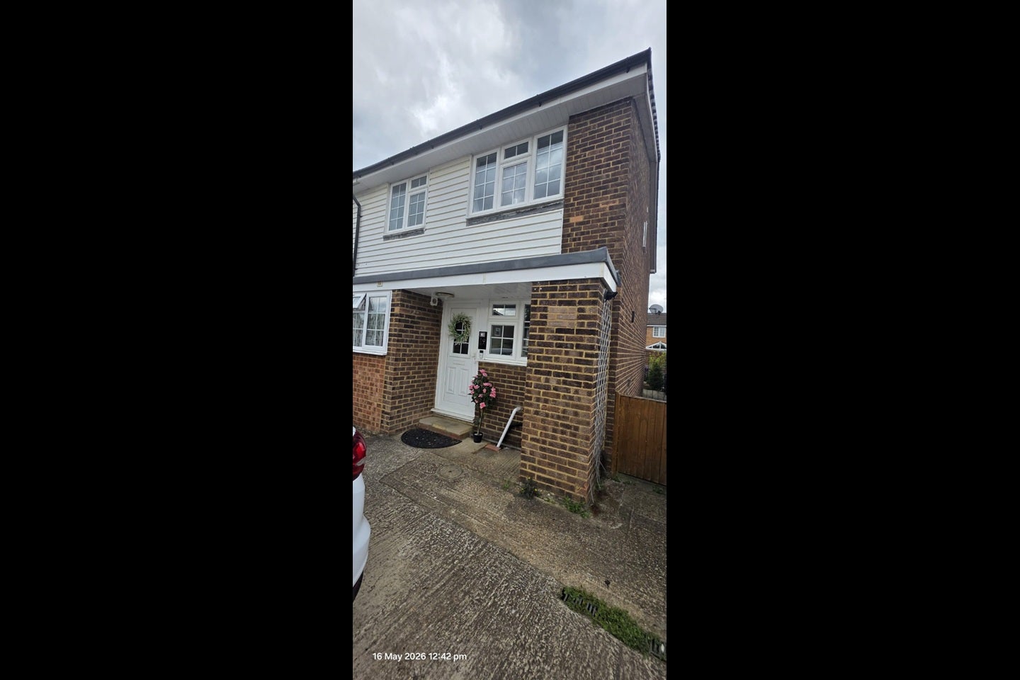 House Robin Way in Borough of Spelthorne