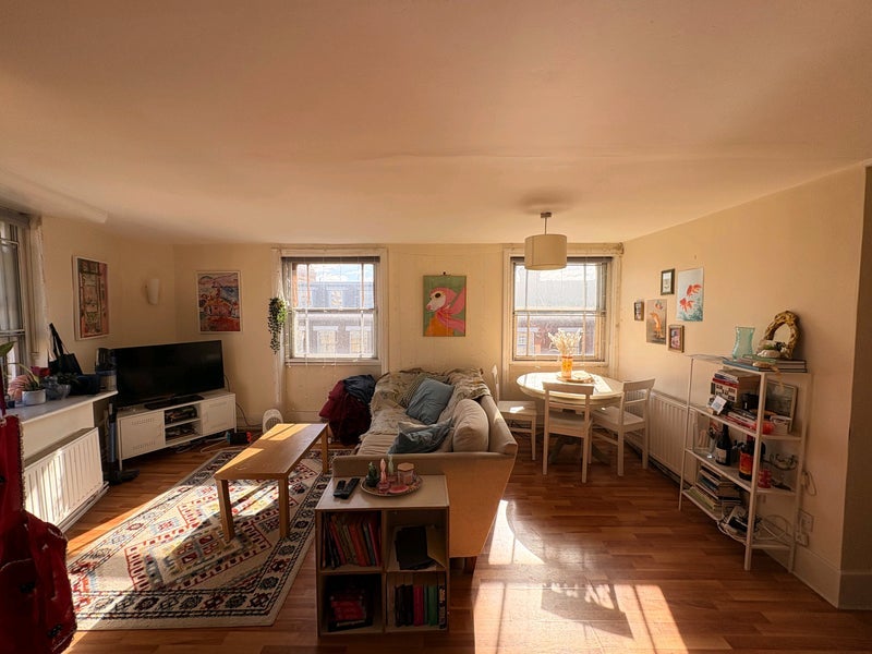 Room Upper Street in Greater London
