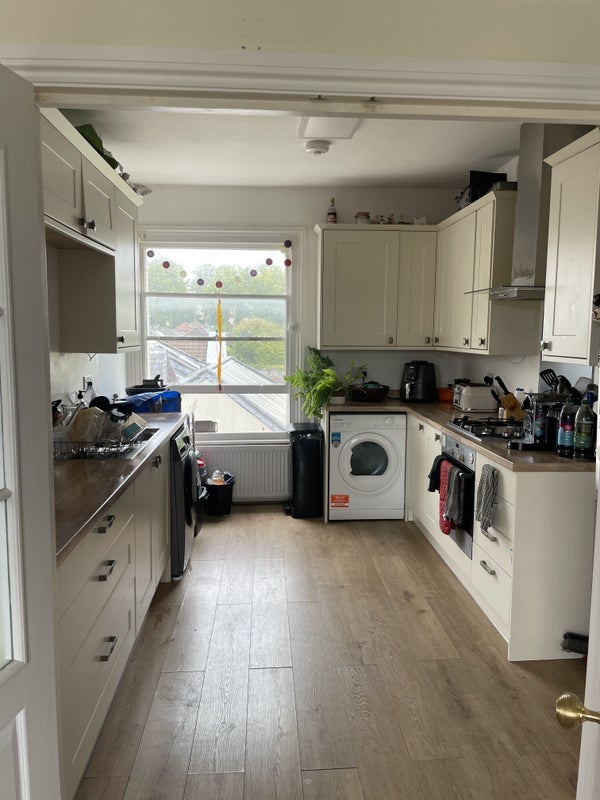 Room Waterloo Street in Bristol