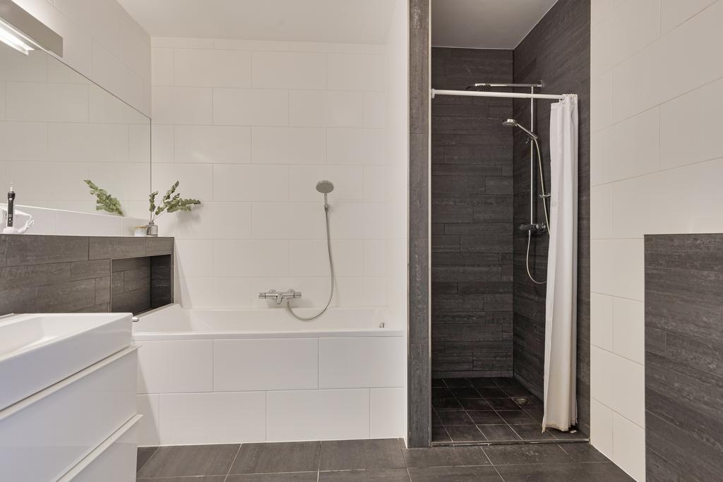 Appartement te huur: Van Breestraat 37-2, Amsterdam