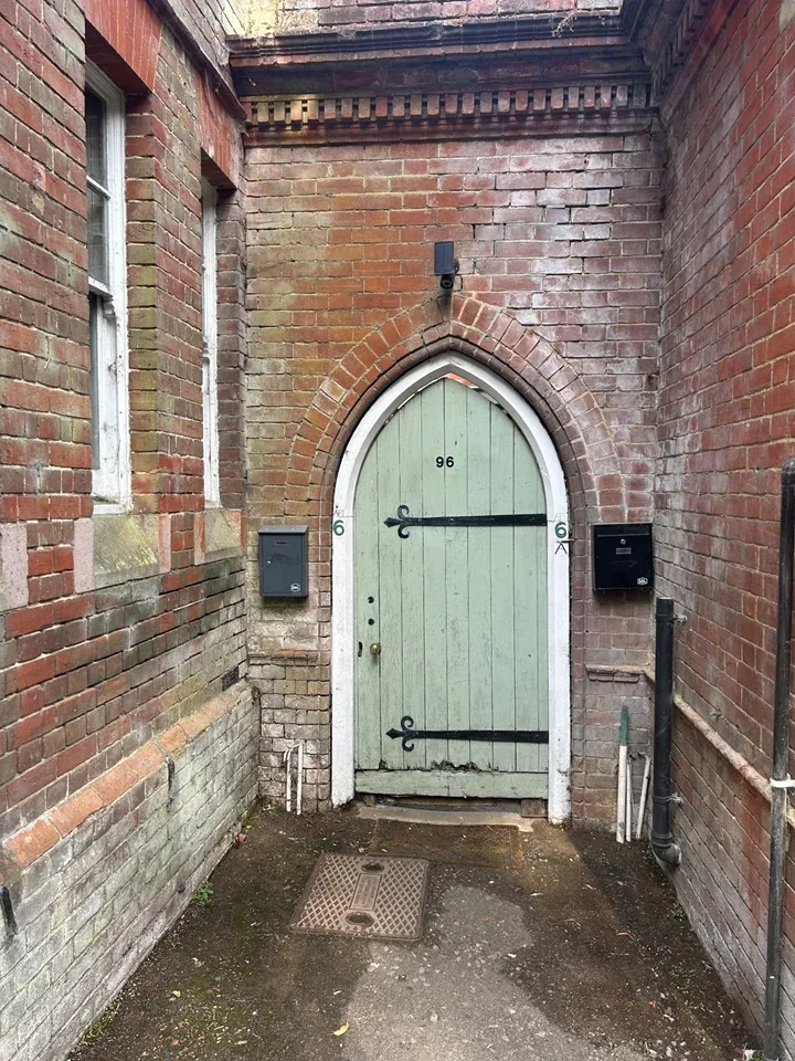 Flat St Leonard's Street in Tonbridge and Malling