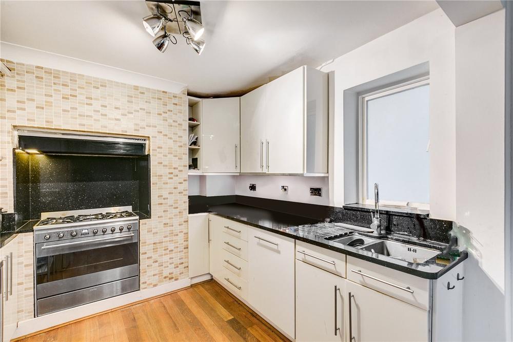 Flat Homer Row in City of Westminster